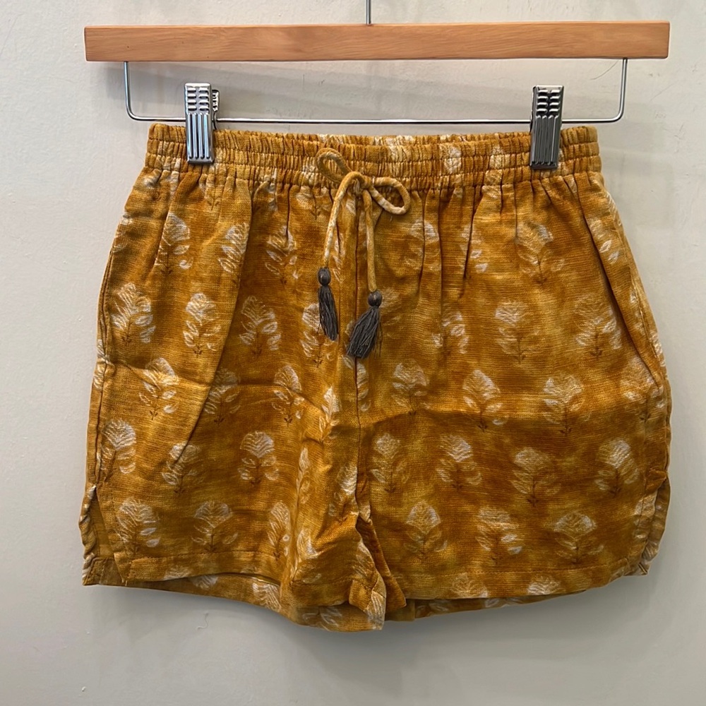 Poppet and fox shorts